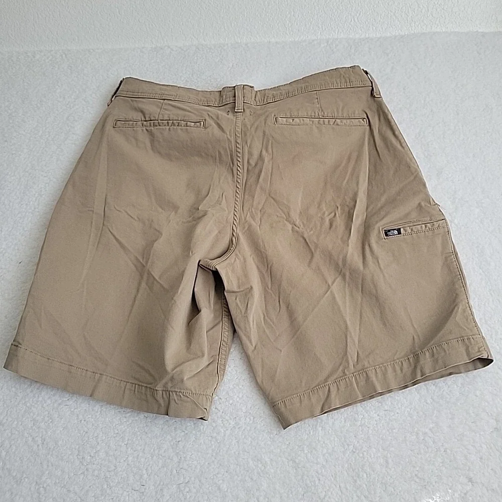 The North Face Men's Size 38 Khaki Pocketed 10